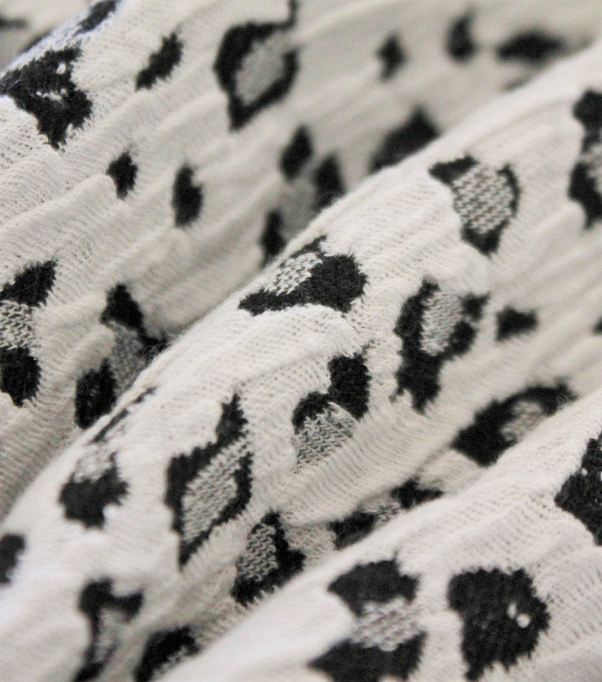 White Cheetah Tie Style