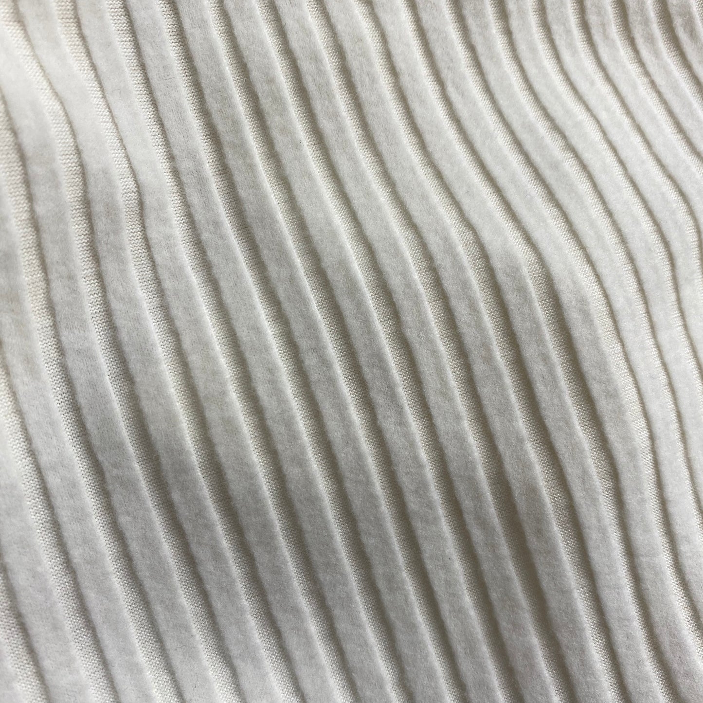 Ivory/White Knit Twist Style